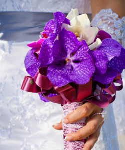 Изысканный свадебный букет из орхидей Ванда - увеличить