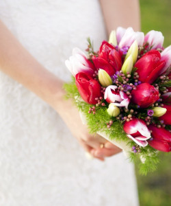 Букет невесты из тюльпанов - увеличить